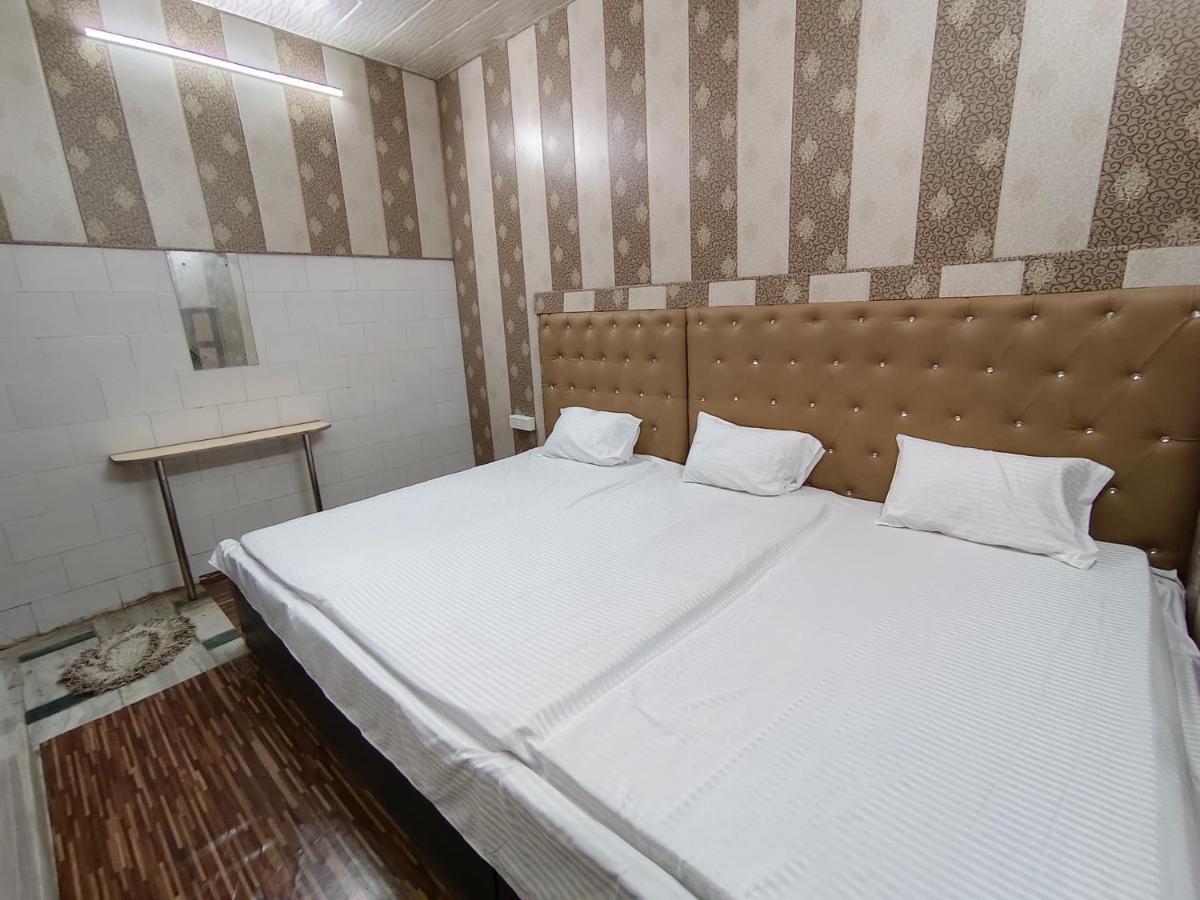 Hotel India Inn Walking Distance From Taj Mahal-- Rooftop Taj Mahal View Agra  Extérieur photo