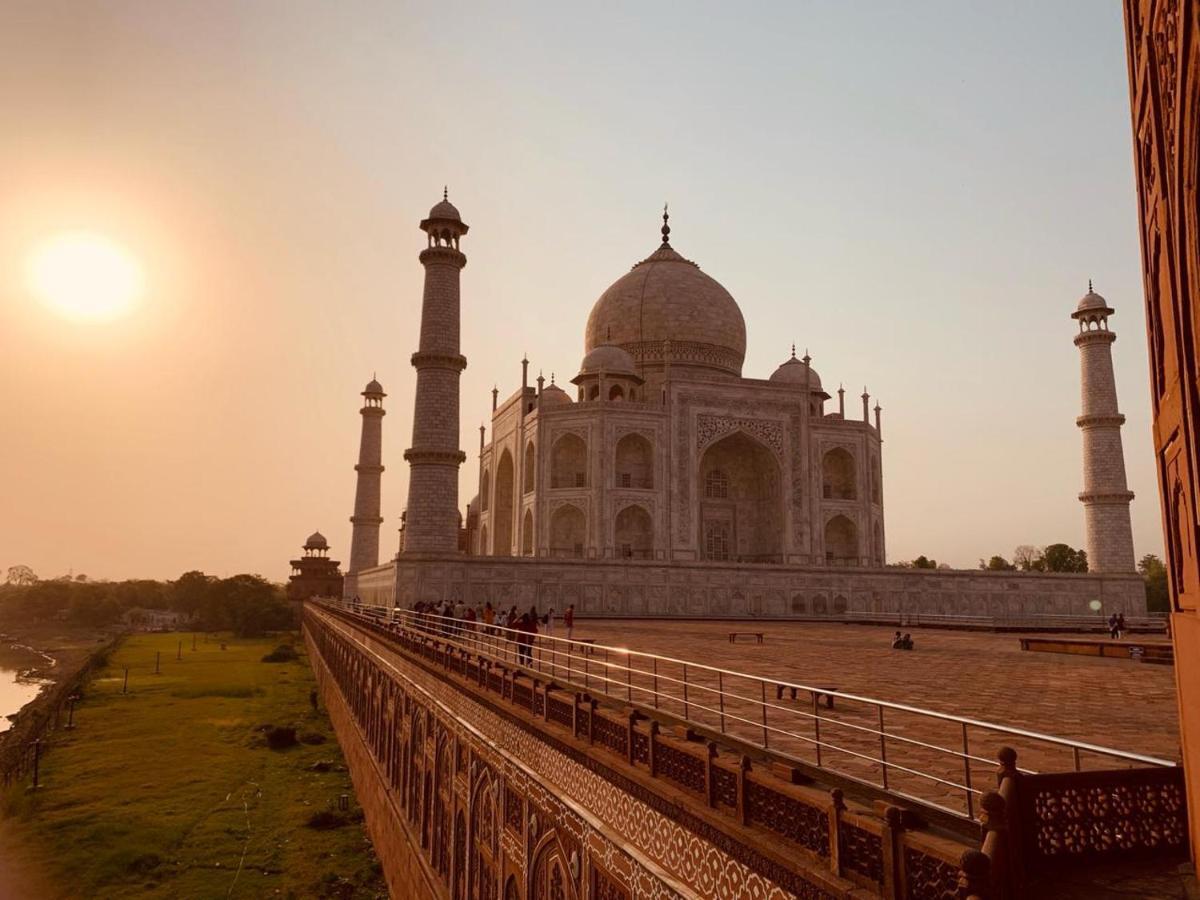 Hotel India Inn Walking Distance From Taj Mahal-- Rooftop Taj Mahal View Agra  Extérieur photo