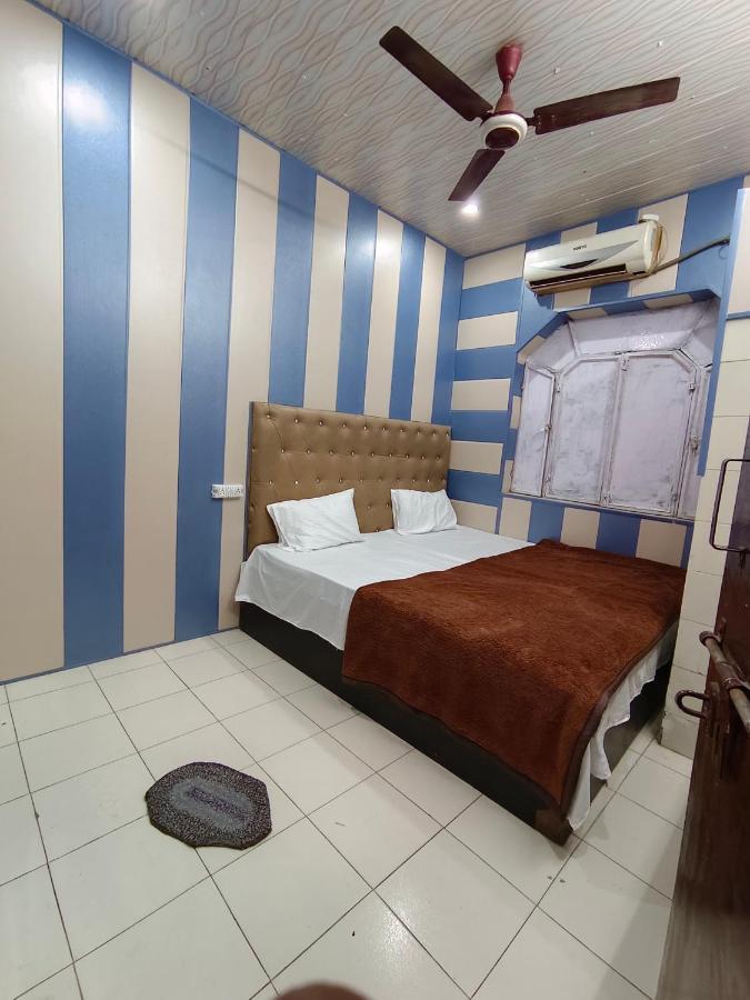 Hotel India Inn Walking Distance From Taj Mahal-- Rooftop Taj Mahal View Agra  Extérieur photo