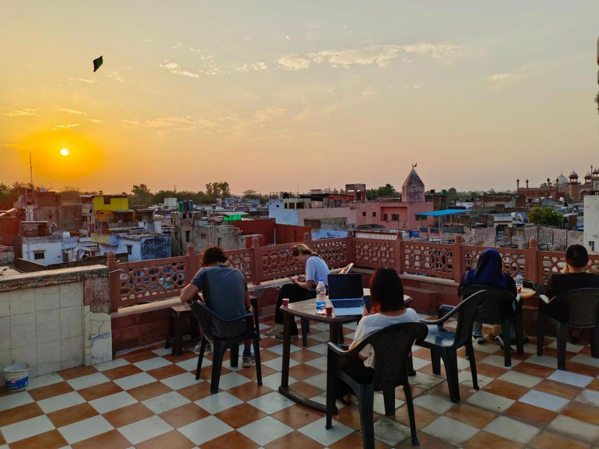 Hotel India Inn Walking Distance From Taj Mahal-- Rooftop Taj Mahal View Agra  Extérieur photo