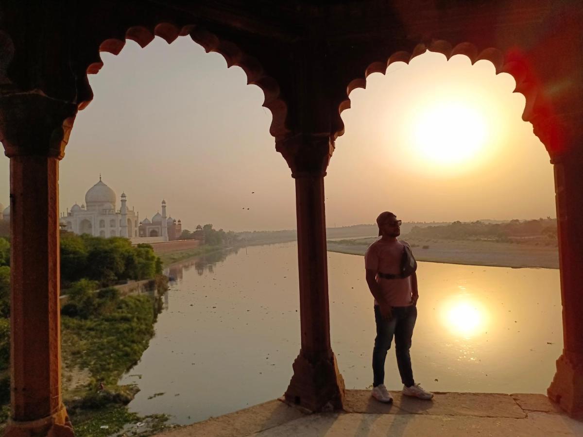 Hotel India Inn Walking Distance From Taj Mahal-- Rooftop Taj Mahal View Agra  Extérieur photo