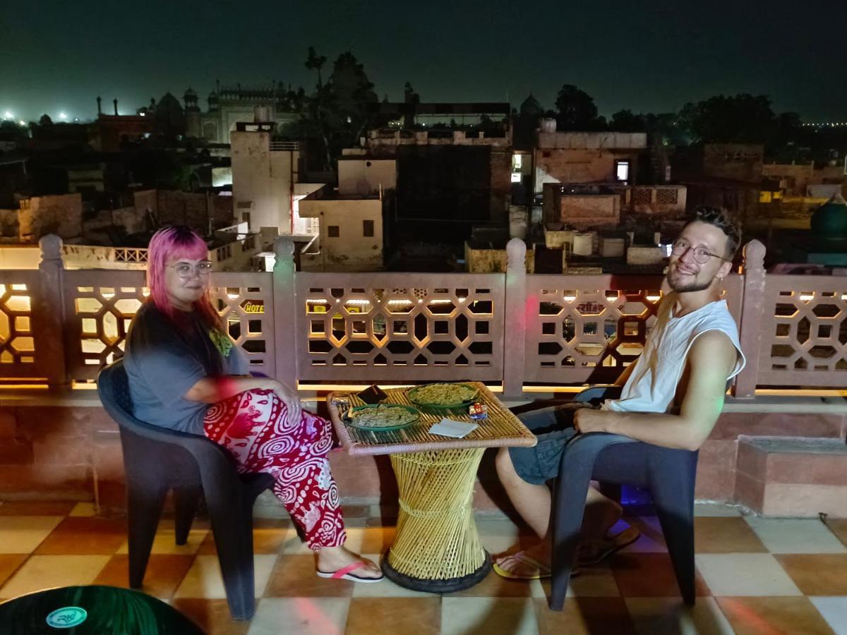 Hotel India Inn Walking Distance From Taj Mahal-- Rooftop Taj Mahal View Agra  Extérieur photo