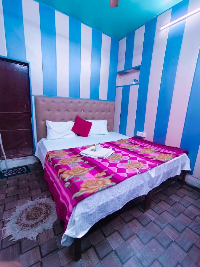 Hotel India Inn Walking Distance From Taj Mahal-- Rooftop Taj Mahal View Agra  Extérieur photo