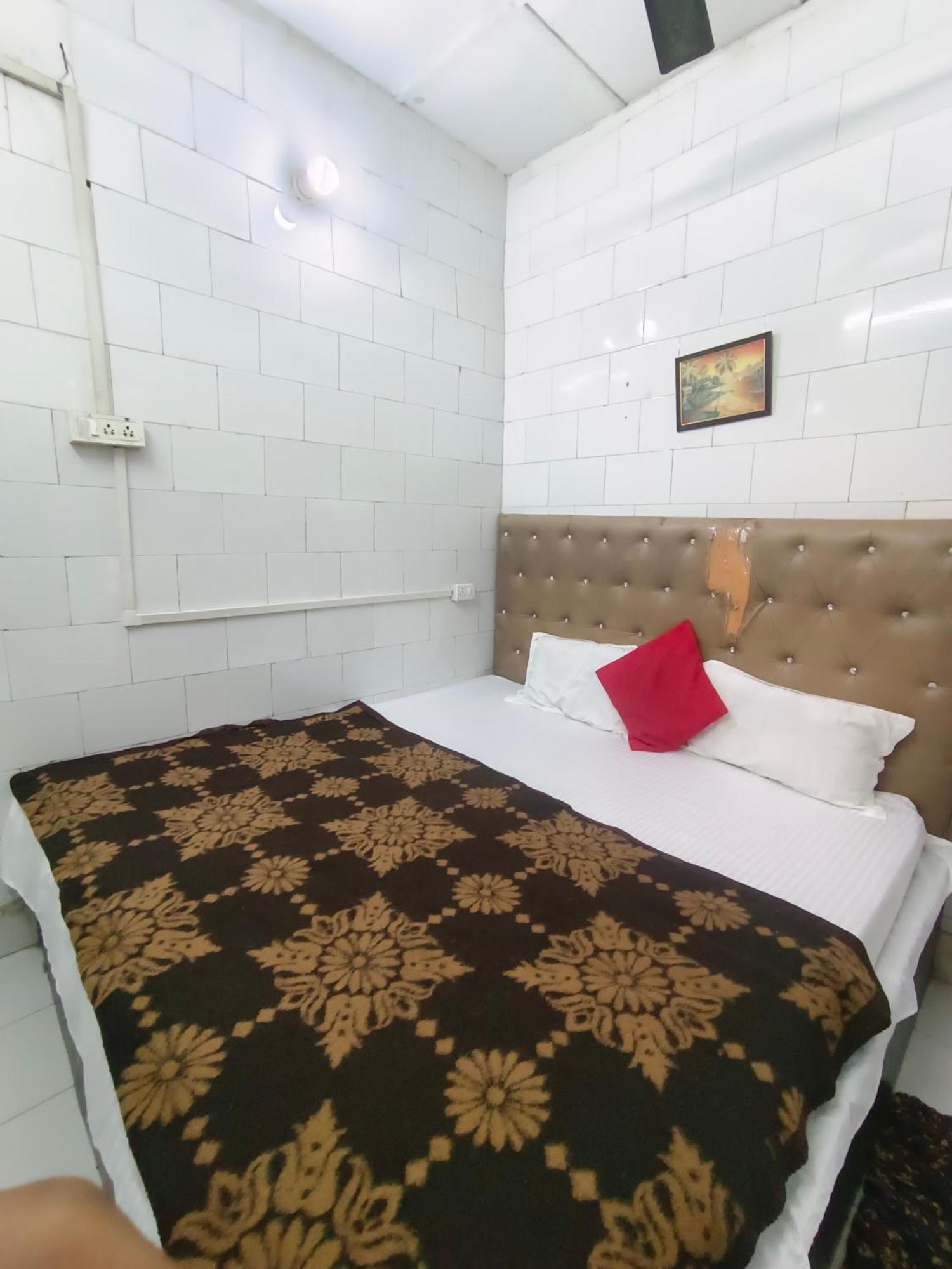 Hotel India Inn Walking Distance From Taj Mahal-- Rooftop Taj Mahal View Agra  Extérieur photo