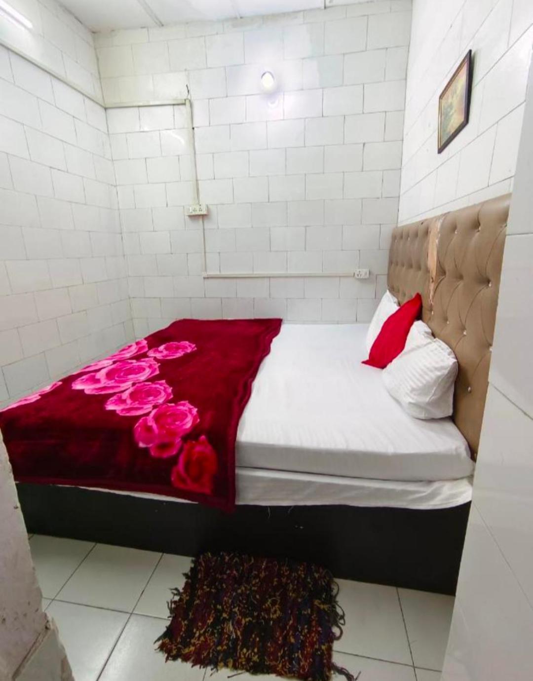 Hotel India Inn Walking Distance From Taj Mahal-- Rooftop Taj Mahal View Agra  Extérieur photo
